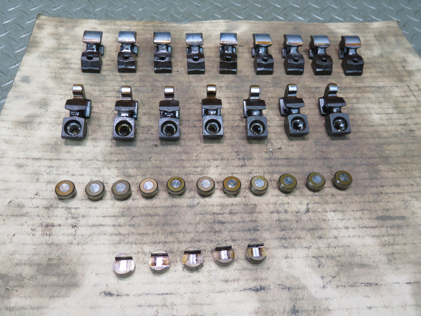 86-91 Mercedes W126 560SEC 560SEL M117 Engine Rocker Arm Valve Lifter Set OEM