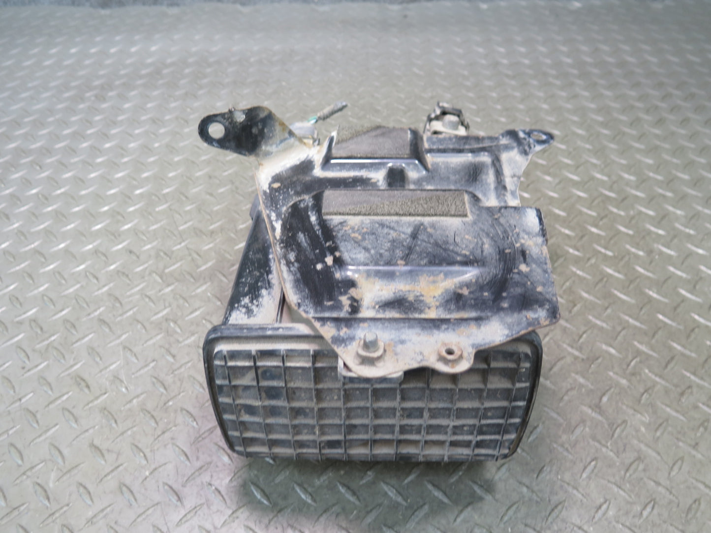 09-20 Nissan Z34 370Z Fuel Evap Vapor Charcoal Canister 14950-AM600 OEM