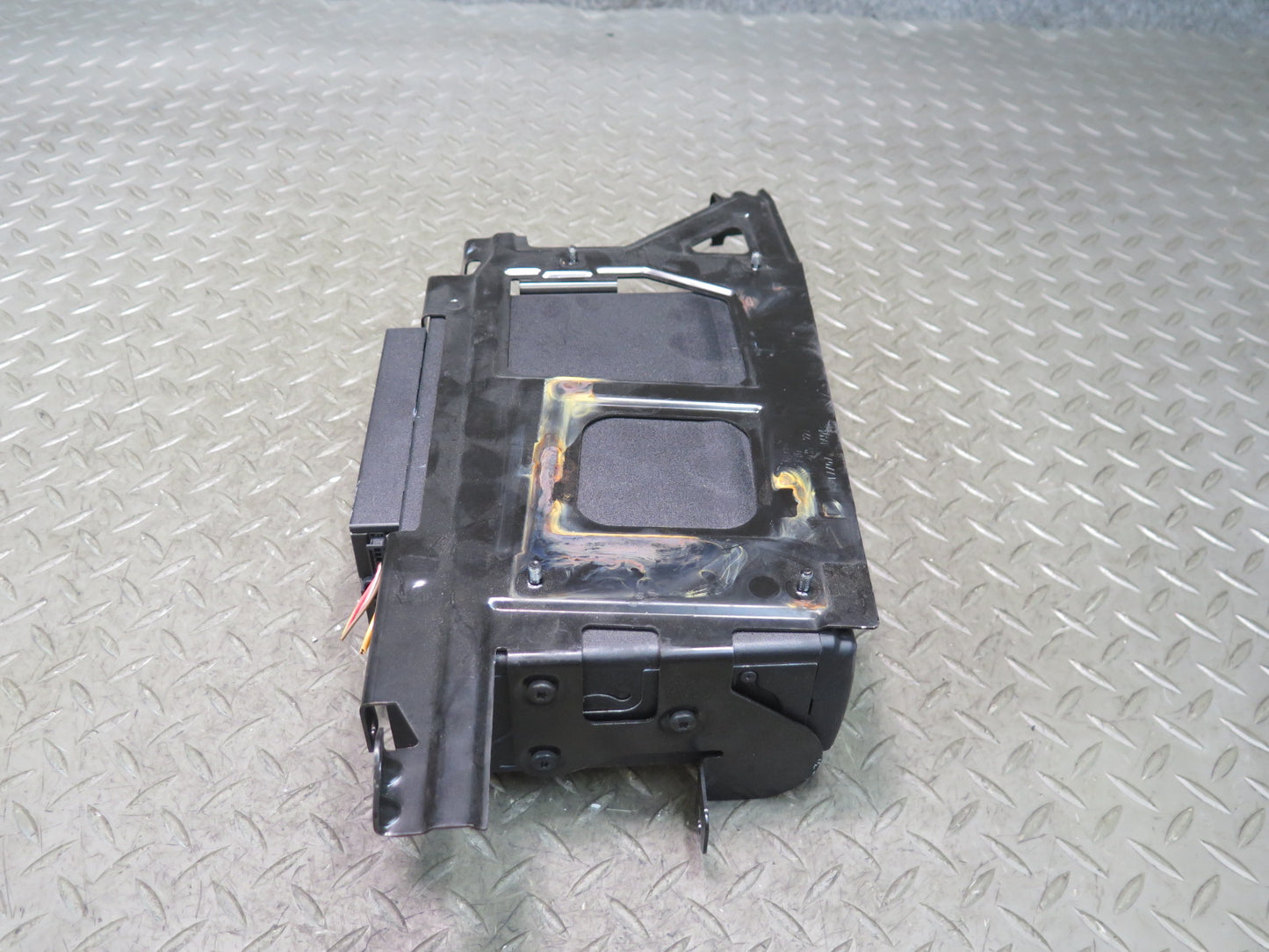 2003-2010 Porsche Cayenne 955 957 CD Changer Player w Magazine 7L5035111D