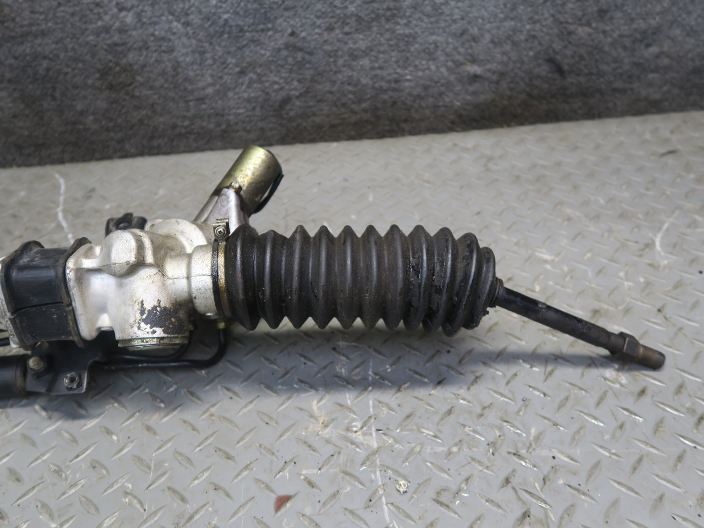 84-87 Toyota Cressida MX73 Power Steering Rack & Pinion w Damper 45K Miles OEM