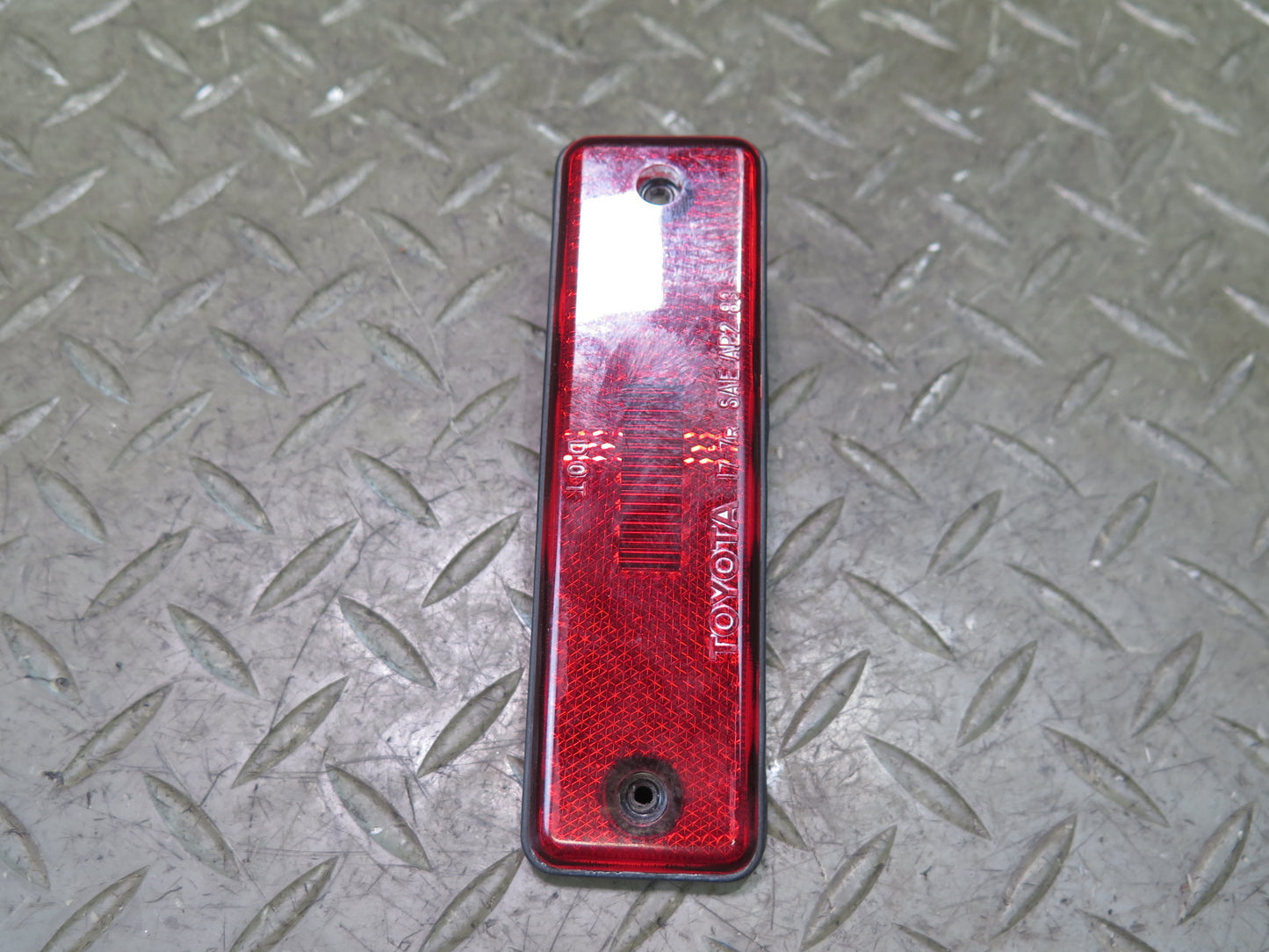 84-86 Toyota Cressida MX73 Rear Left & Right Fender Marker Light Lamp Set OEM