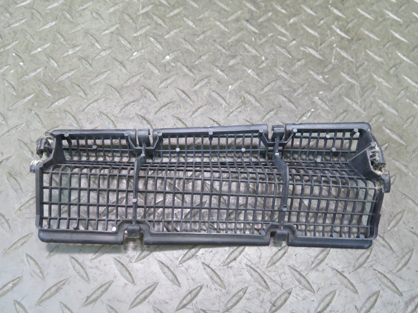 84-86 Toyota Cressida MX73 Front Windshield Cowl Vent Grille Cover Set of 3 OEM