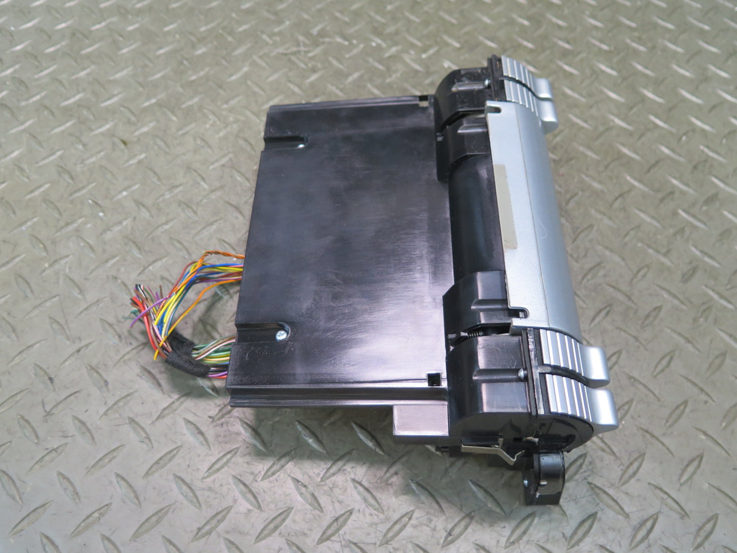2008-2010 Porsche Cayenne 957 Front A/C Heater Climate Control Switch Panel