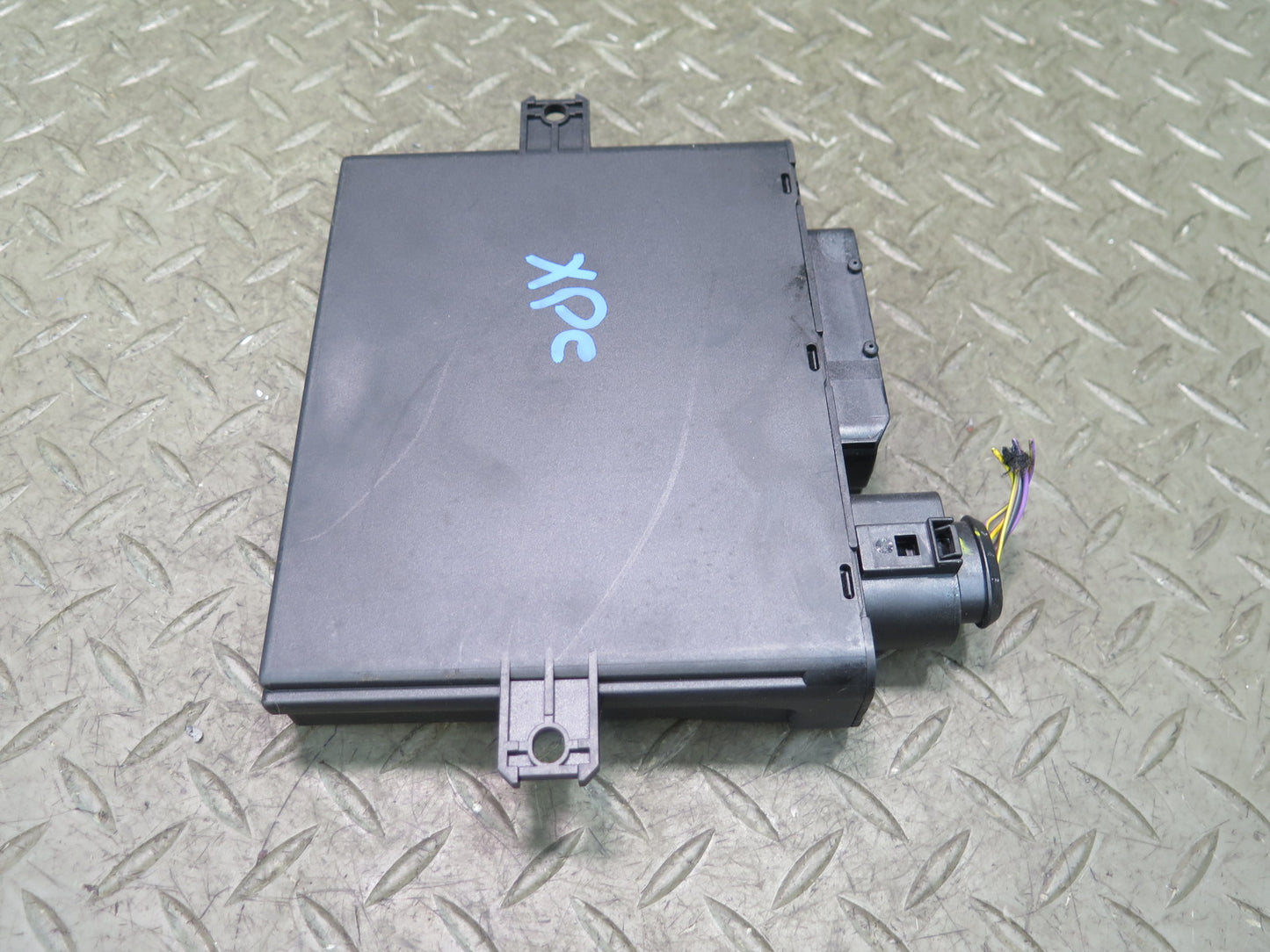 2008-2010 Porsche Cayenne 957 Keyless Immobilizer Theft Locking Control Module