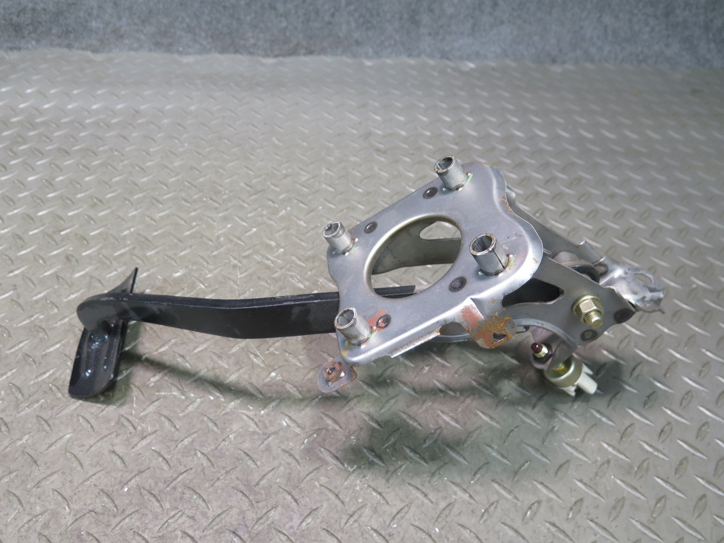 84-88 Toyota Cressida MX73 Brake Pedal Assembly OEM