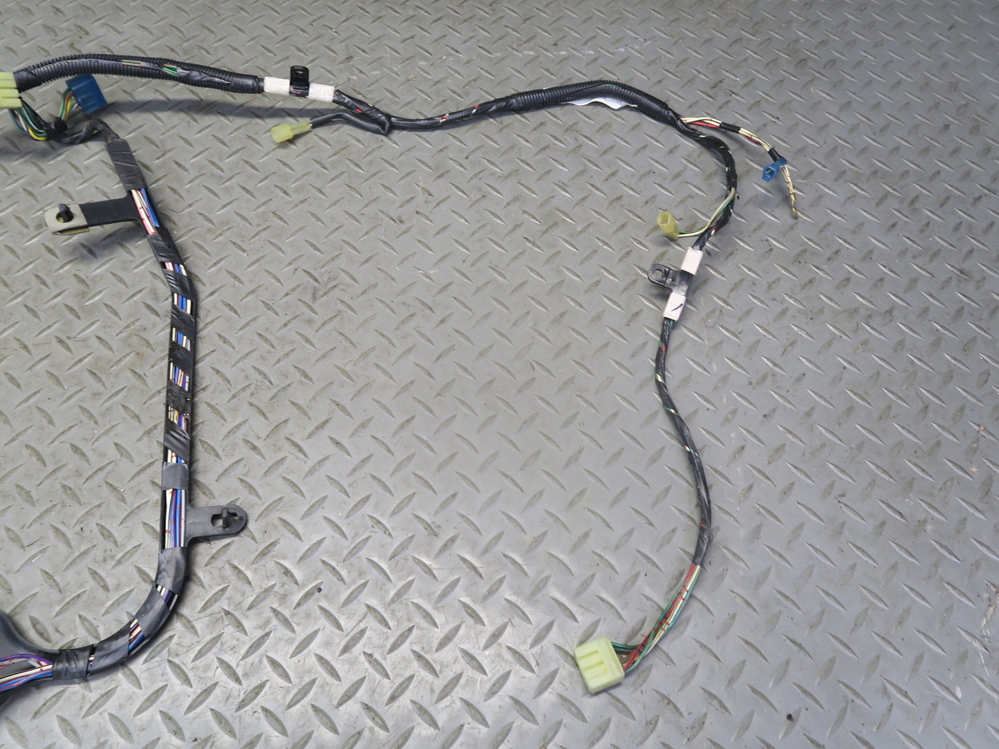 85-86 Toyota Cressida MX73 Sedan Rear Trunk Wire Wiring Harness 82181-22061 OEM