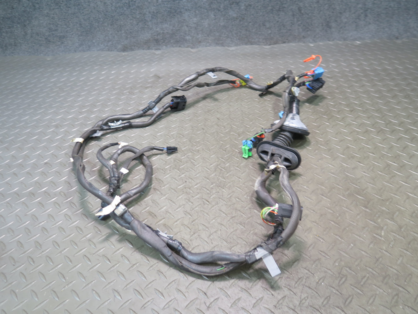03-06 Chevrolet SSR Left Driver Door Wire Wiring Harness OEM