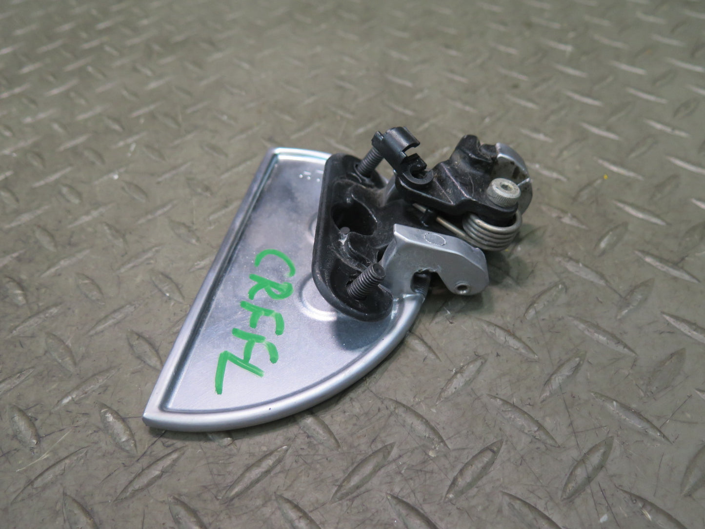 03-06 Chevrolet SSR Front Left Driver Door Exterior Handle OEM