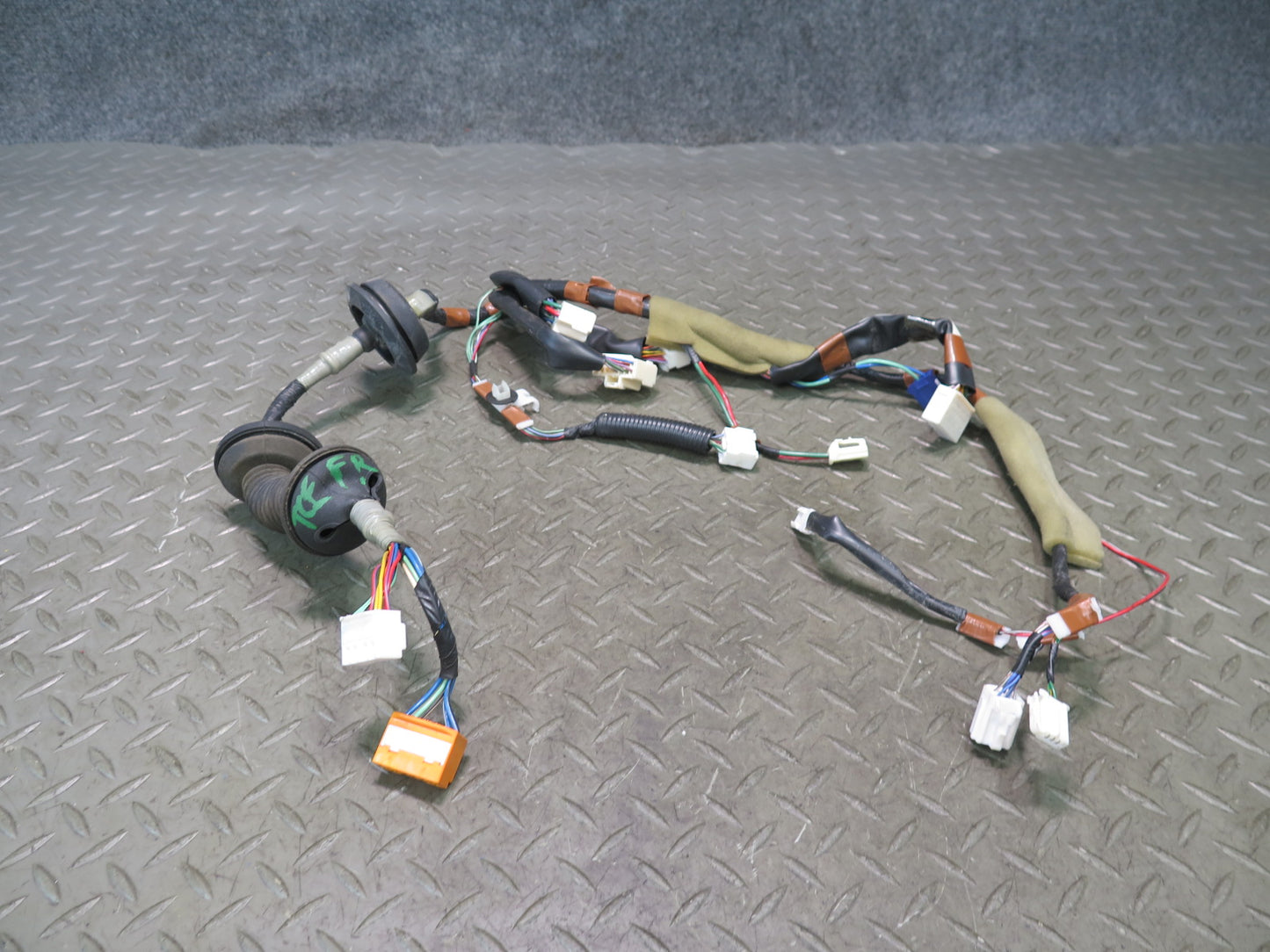 95-96 Toyota Celsior UCF20 RHD Front Right Door Wire Wiring Harness OEM
