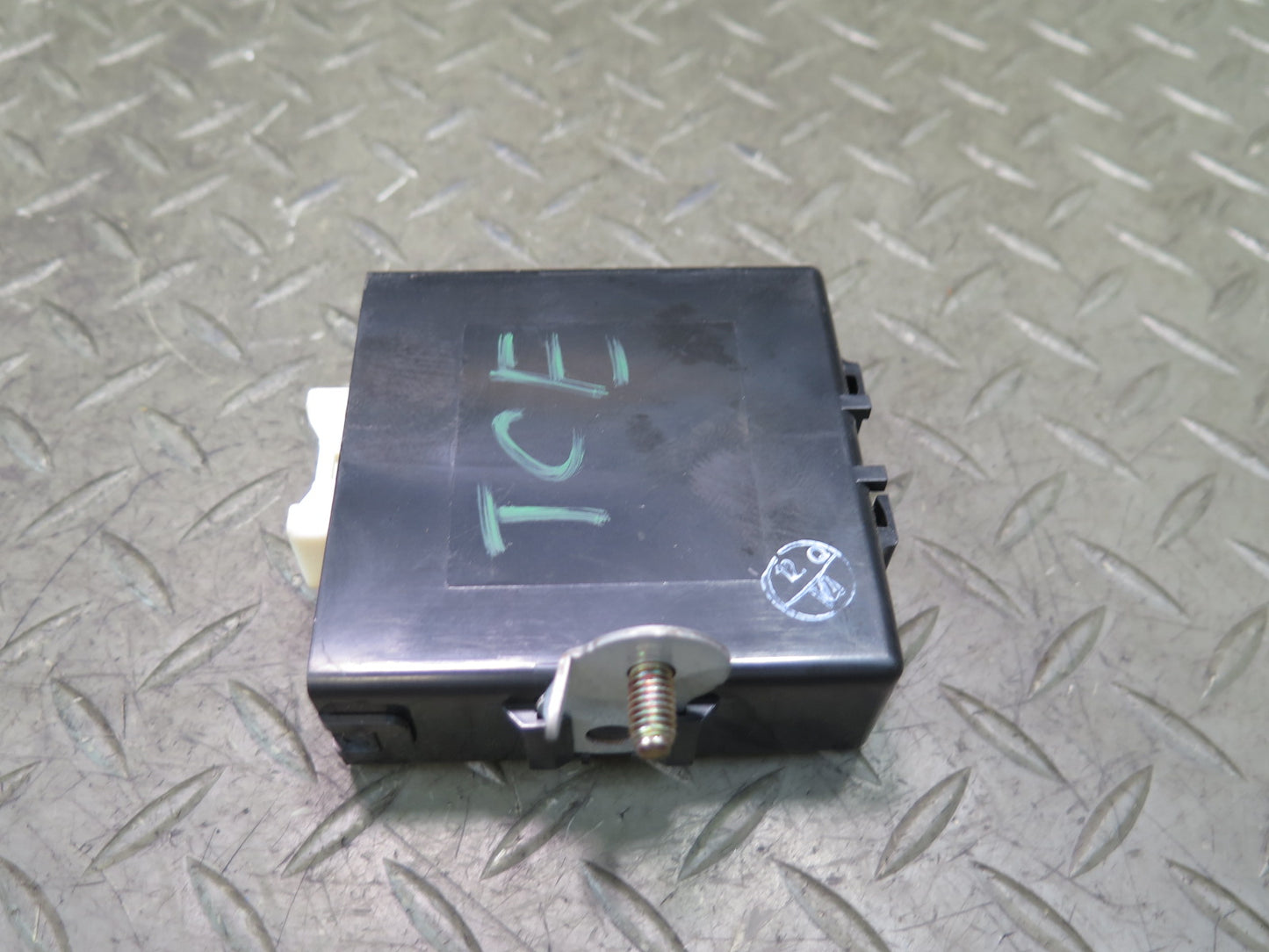 95-96 Toyota Celsior UCF20 RHD Door Receiver Control Module 89741-50170 OEM