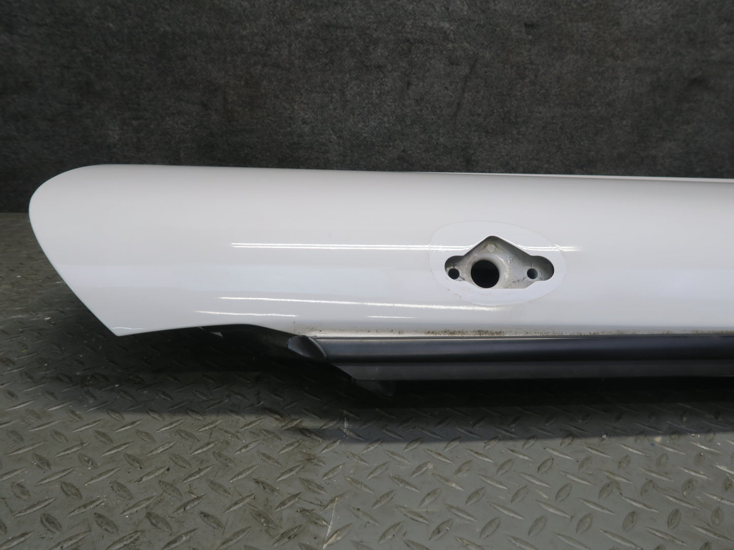 00-05 Toyota MR2 Spyder ZZW30L Right Door Shell Panel Super White OEM