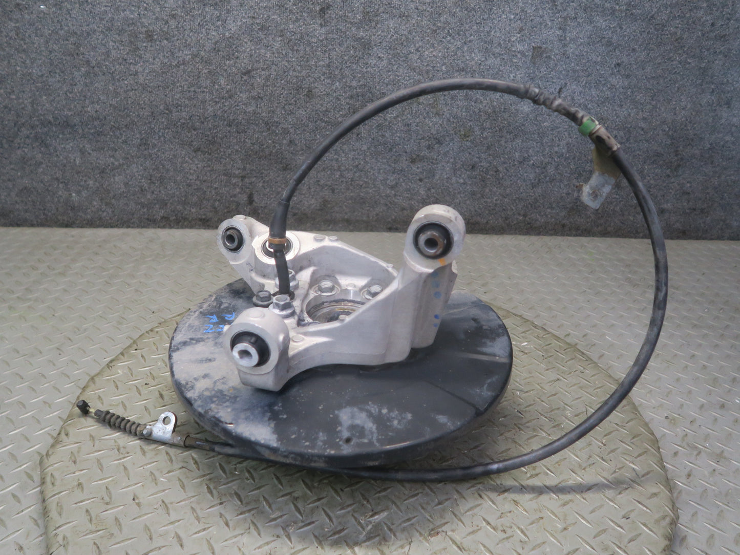 10-20 Nissan Z34 370Z Rear Right Spindle Knuckle Wheel Hub Bearing OEM