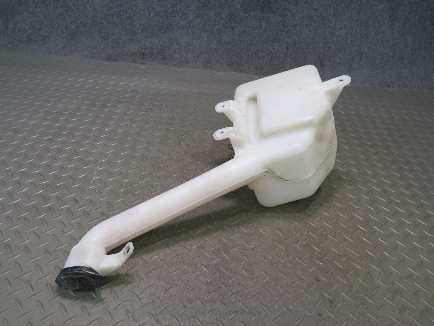 00-05 Toyota MR2 Spyder ZZW30L Windshield Washer Fluid Reservoir Tank w Pump OEM