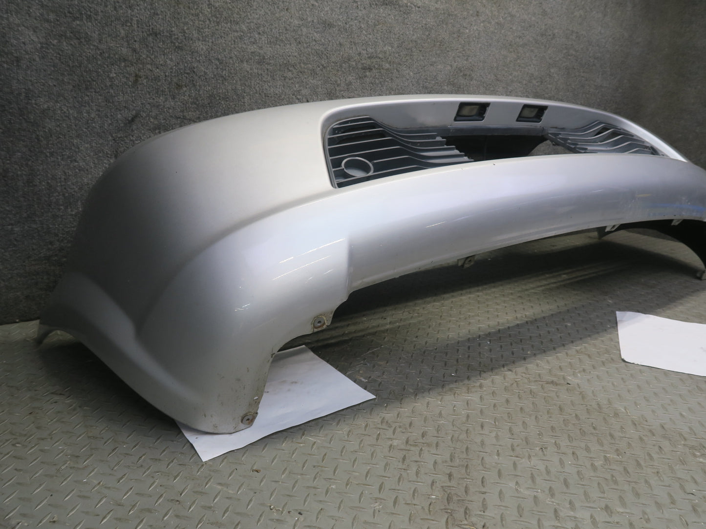 00-02 Toyota MR2 Spyder ZZW30L Rear Bumper Cover Silver OEM