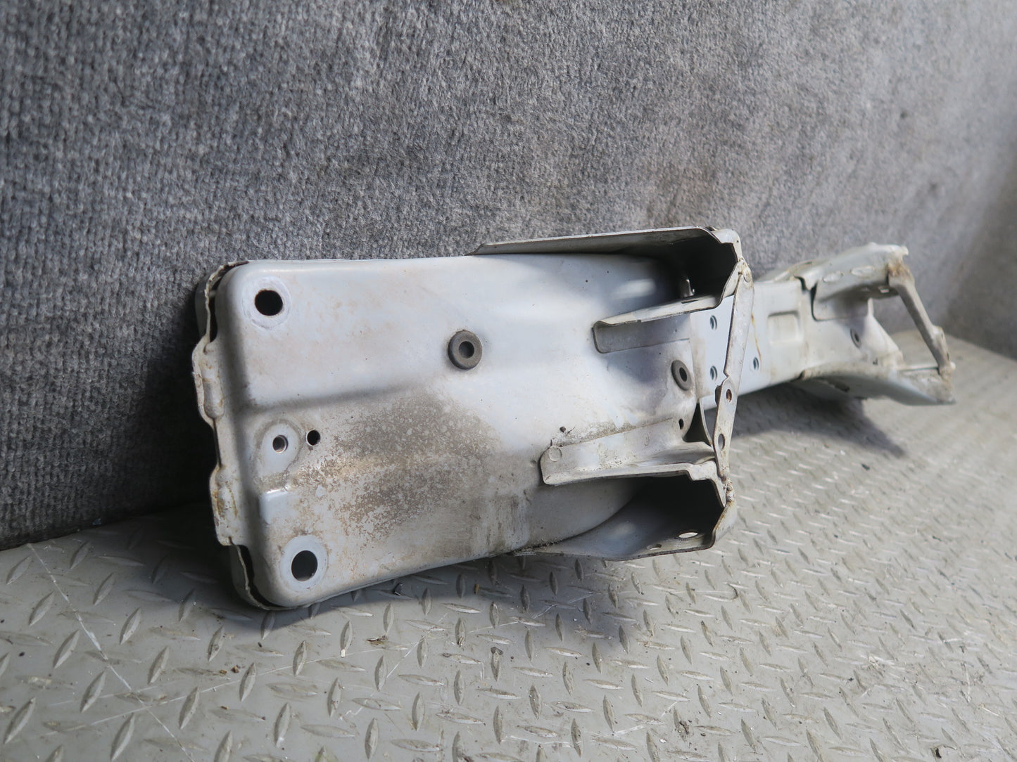 00-02 Toyota MR2 Spyder ZZW30L Rear Suspension Sub Frame Crossmember Carrier OEM