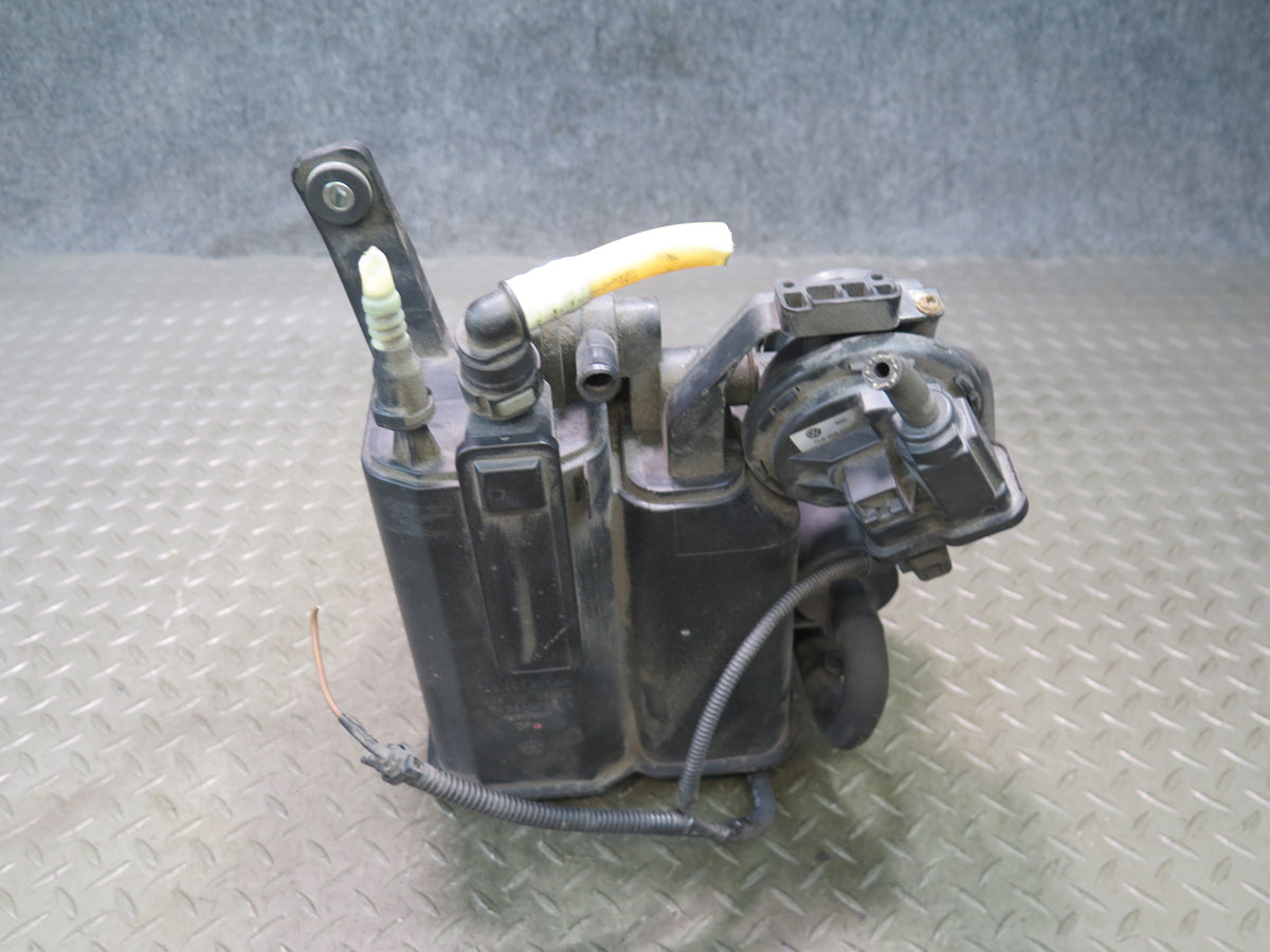 2008-2010 Porsche Cayenne 957 Fuel Evap Vapor Charcoal Canister 7L0201801AA