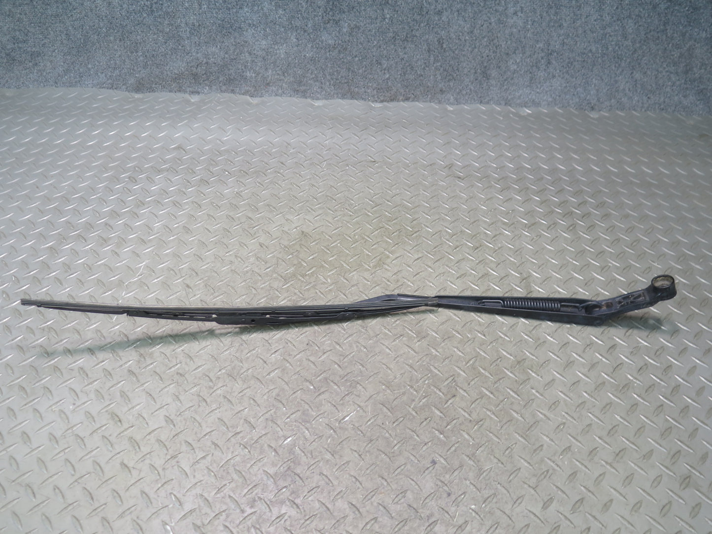 00-05 Toyota MR2 Spyder ZZW30L Set of 2 Front Left & Right Wiper Arm OEM