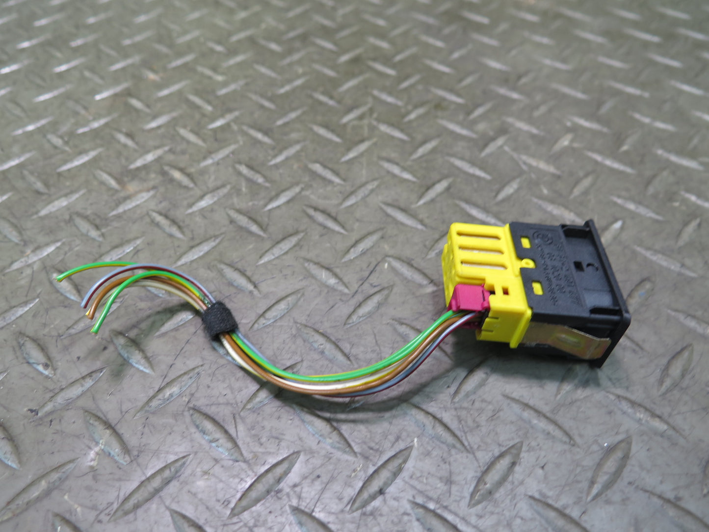 96-02 BMW E36/7 Z3 Heated Seat Heater Control Button Switch 2491477 OEM