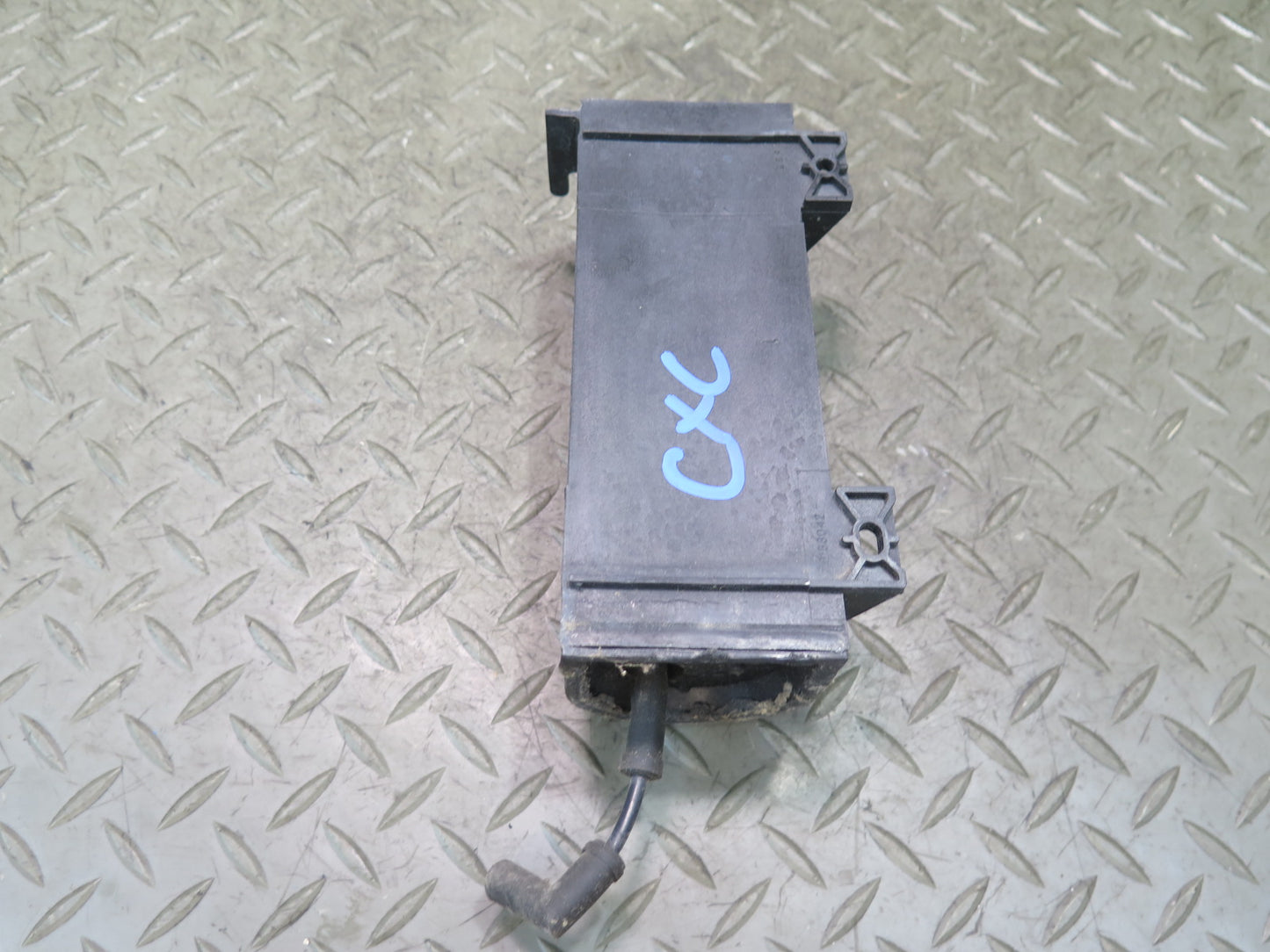 97-04 Chevrolet Corvette C5 Climate Vaccum Air Reservoir Tank OEM