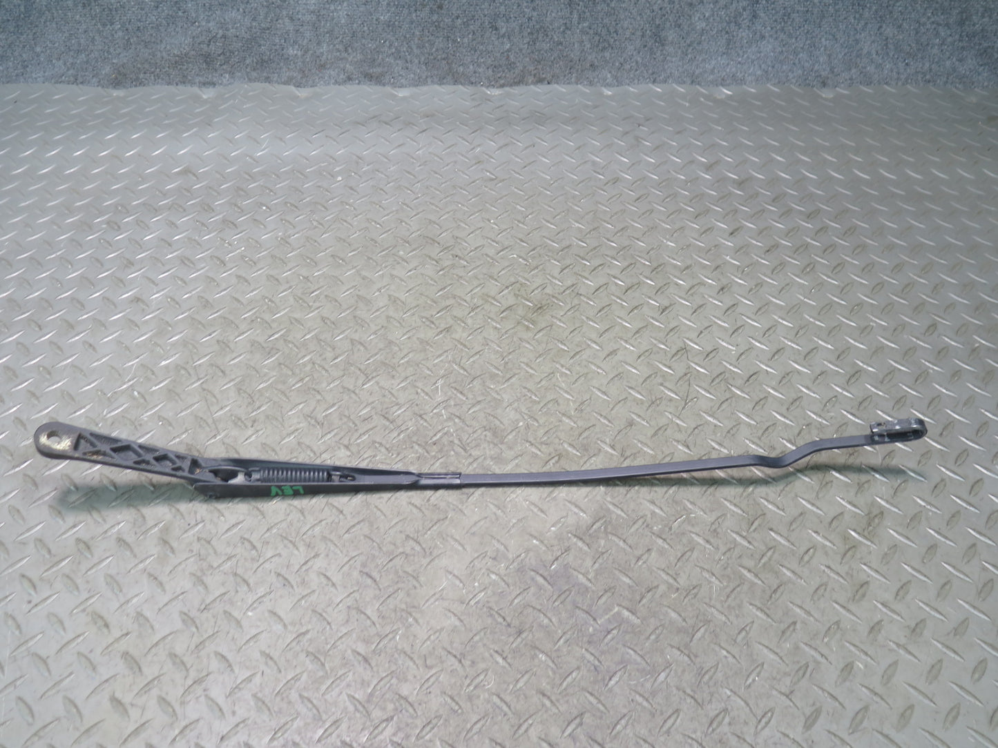 99-03 VW Eurovan T4 Set of 2 Front Windshield Left & Right Wiper Arm OEM