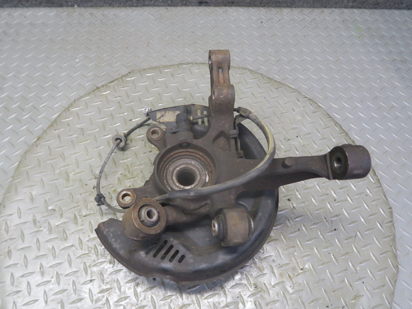00-05 Toyota MR2 Spyder ZZW30L Rear Right Spindle Knuckle Wheel Hub Bearing OEM
