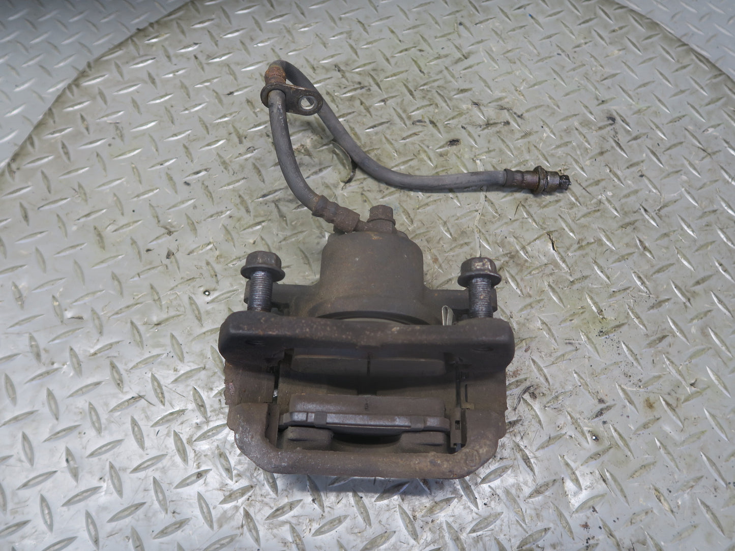 00-05 Toyota MR2 Spyder ZZW30L Set of 2 Front Left & Right Brake Caliper OEM