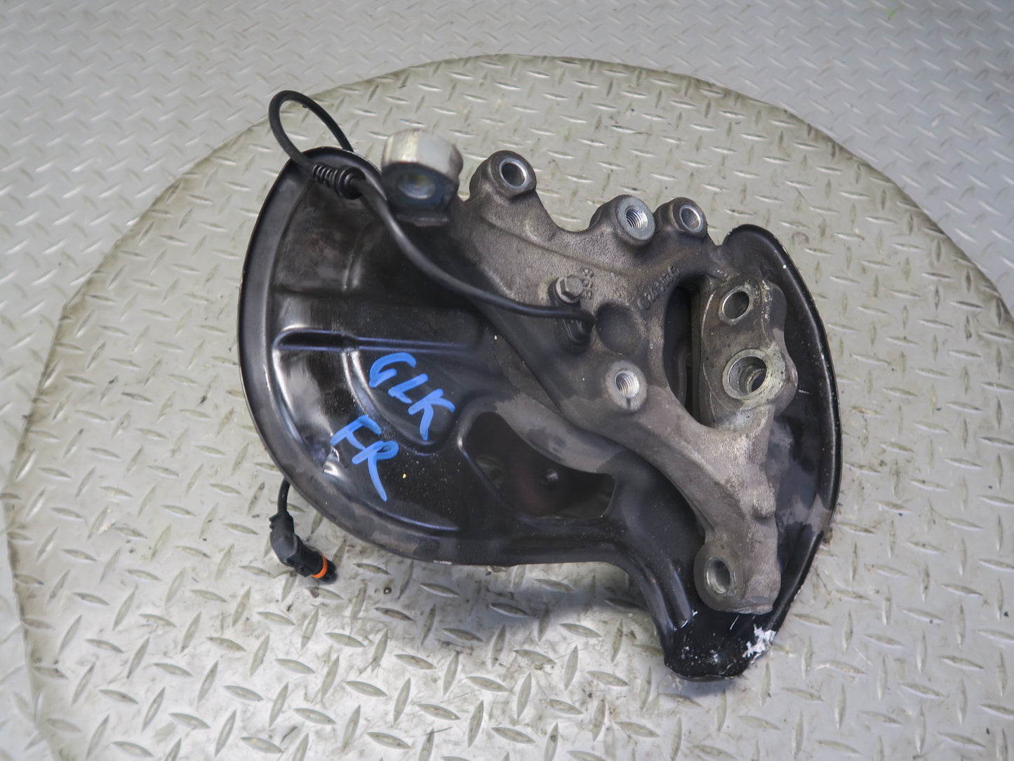 2012-2020 Mercedes R172 SLK SLC RWD Front Right Side Spindle Knuckle Wheel Hub