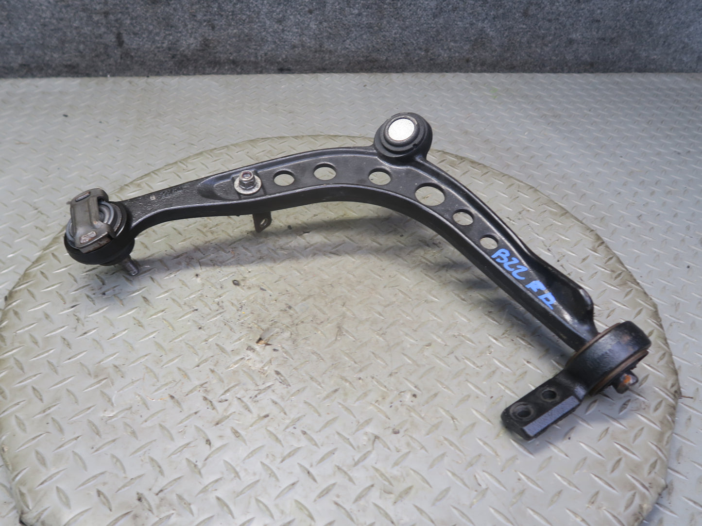 96-02 BMW E36/7 Z3 Front Right Suspension Lower Control Arm 57K Miles OEM