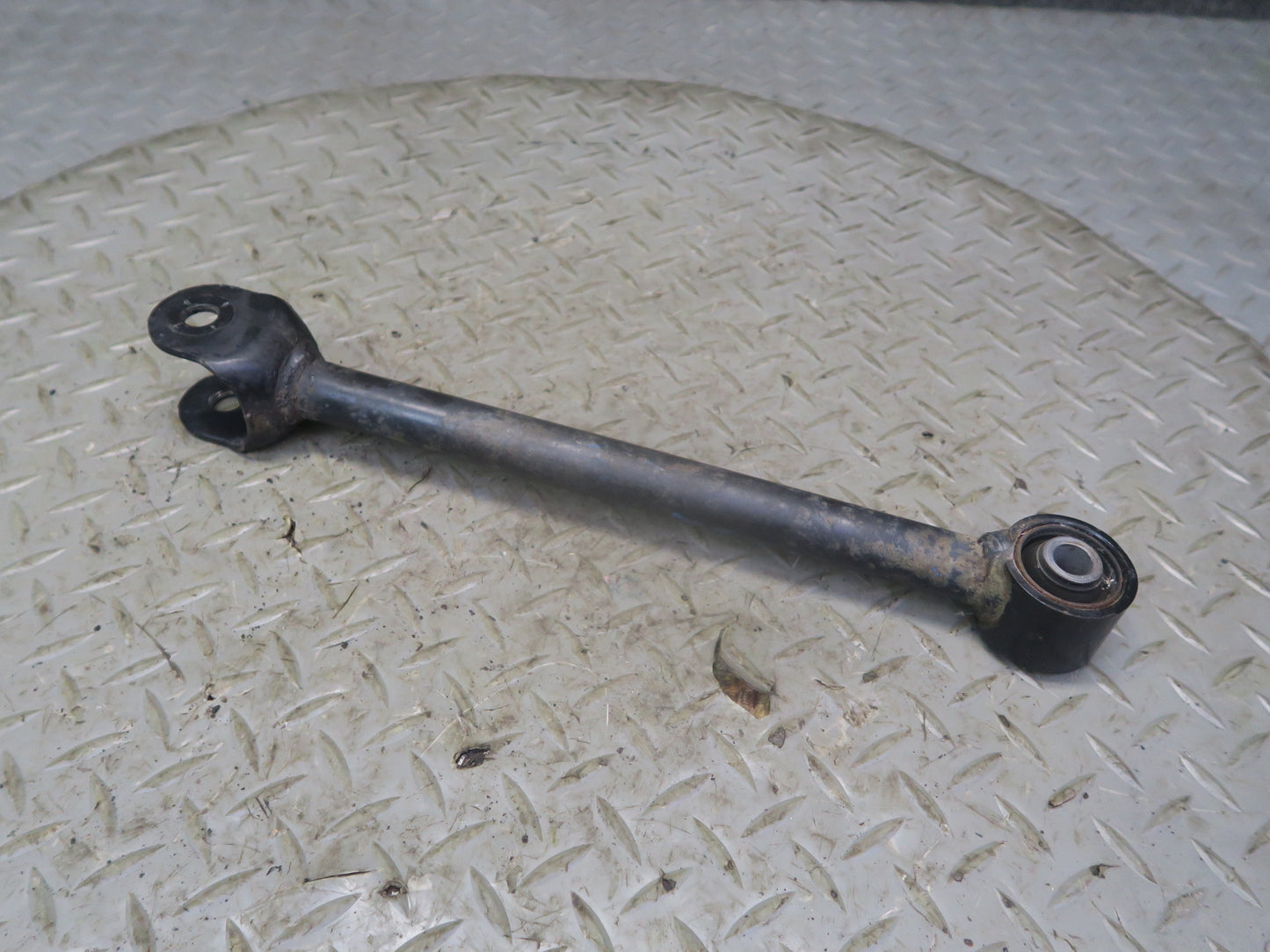 00-05 Toyota MR2 Spyder ZZW30L Set of 2 Rear Right Suspension Control Arm OEM