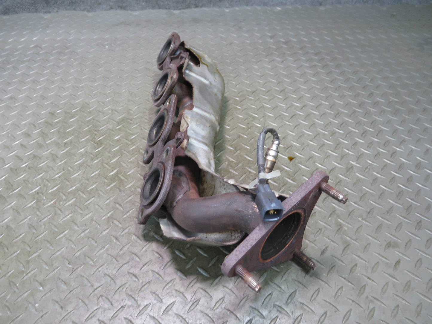 01-06 Lexus LS430 UCF30L 3UZFE Left Exhaust Manifold w Heat Shield OEM