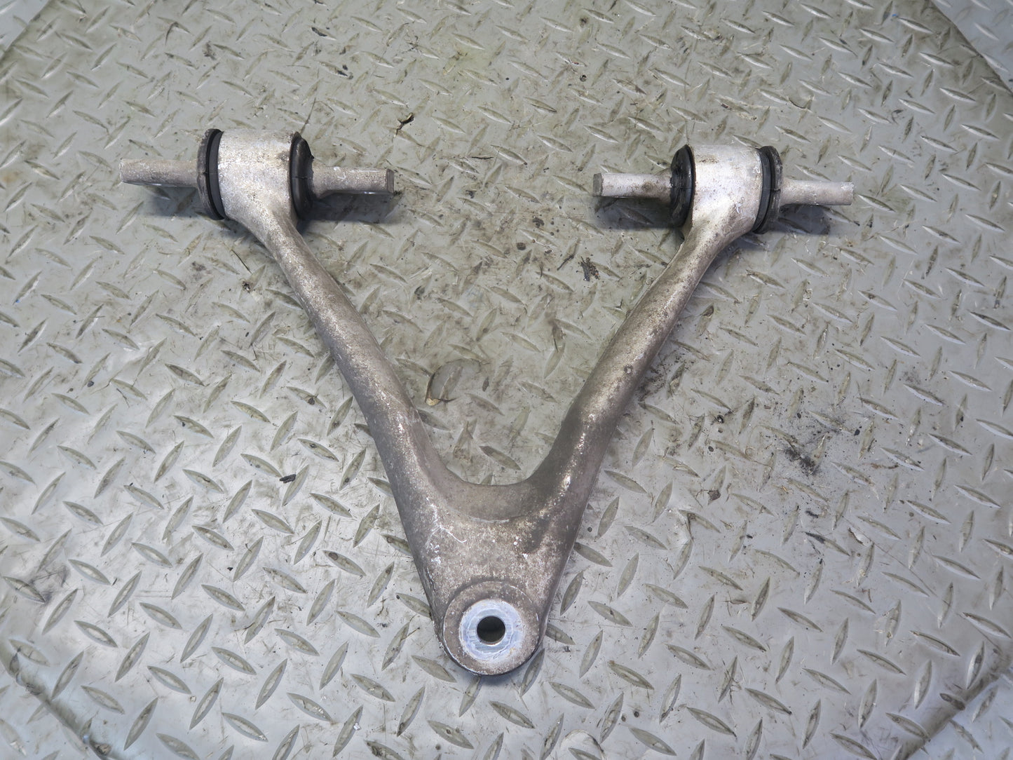 97-04 Chevrolet Corvette C5 Set of 2 Front Right Upper Lower Control Arm 45K OEM