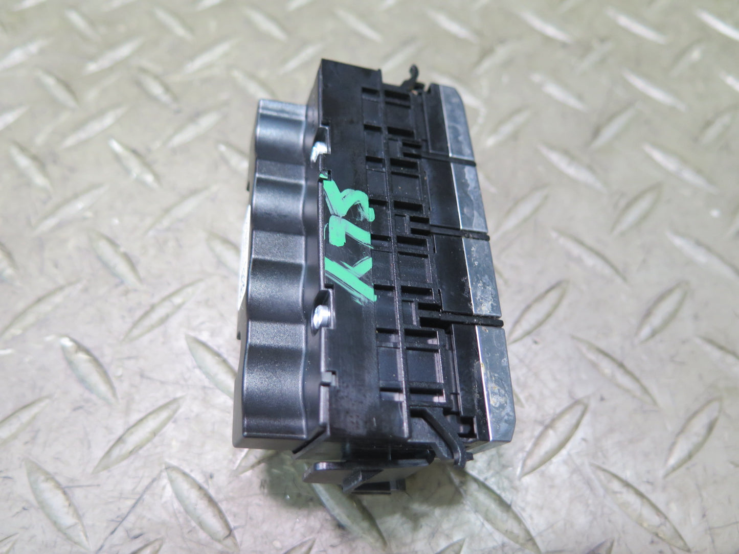 13-20 Mercedes R231 SL550 ECO Comfort Sport Suspension Control Switch OEM