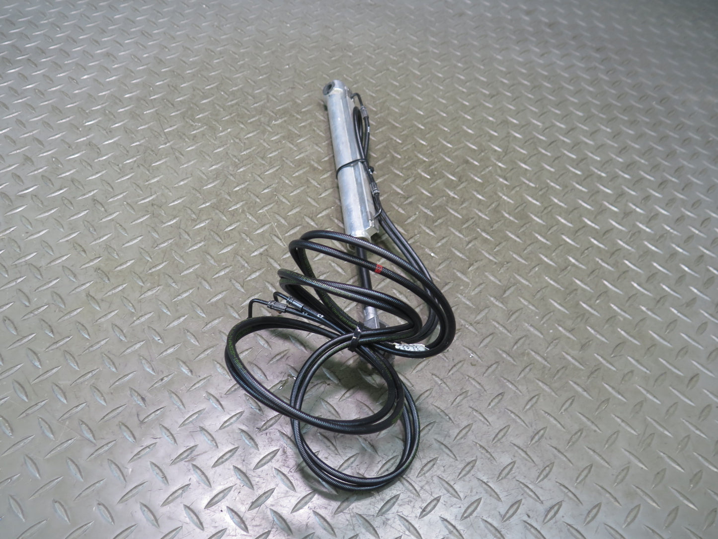 13-20 Mercedes R231 SL550 Convertible TOP Roof Right Hydraulic Cylinder OEM