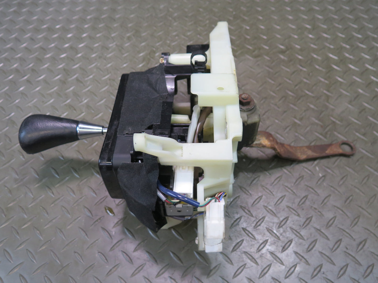 98-00 Lexus UZZ30L SC400 SC300 A/T Gear Shifter w Shifter Knob Assembly OEM