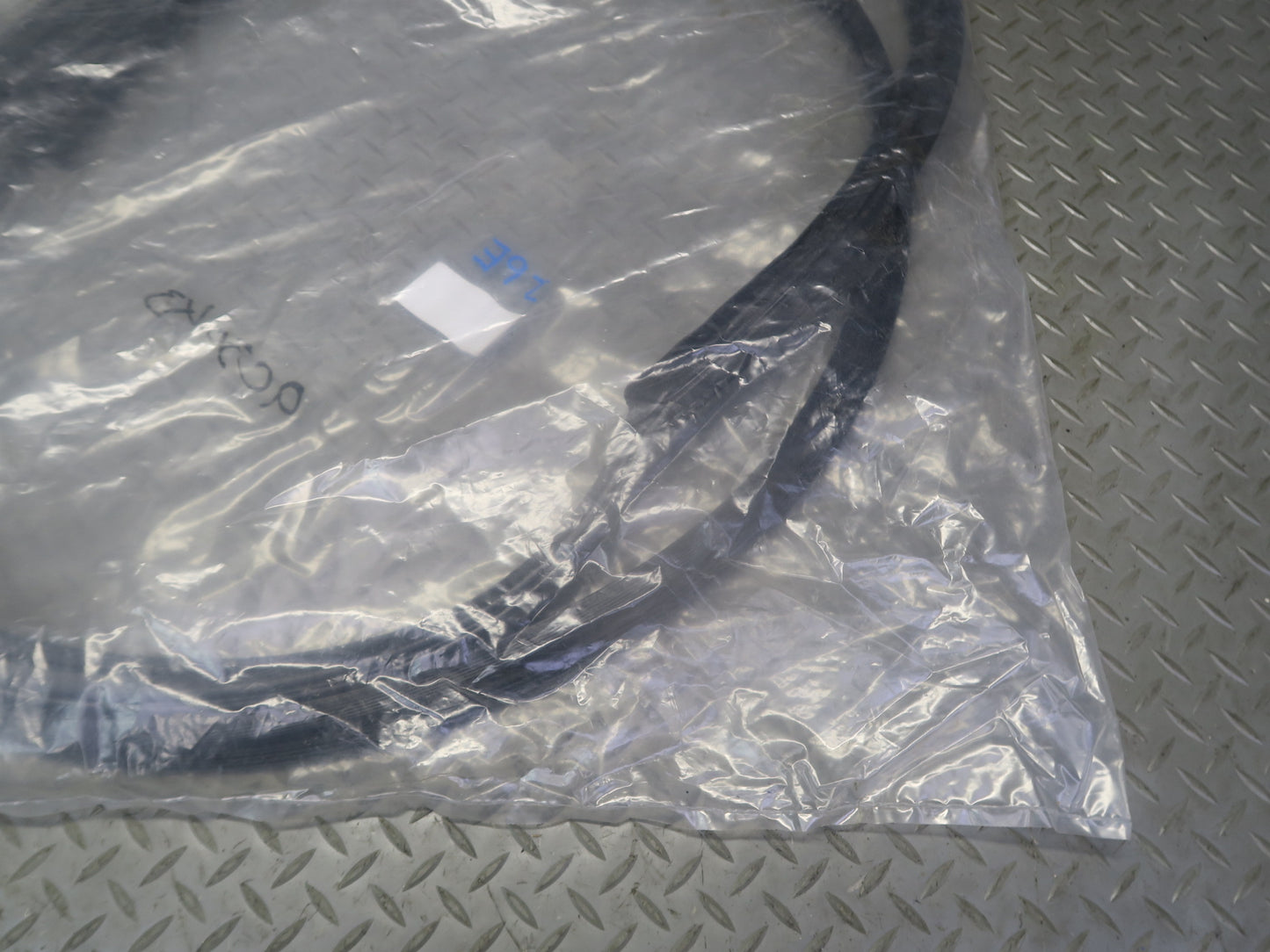 1984-1991 Porsche 928 S Right Passenger Side Door Weatherstrip Seal