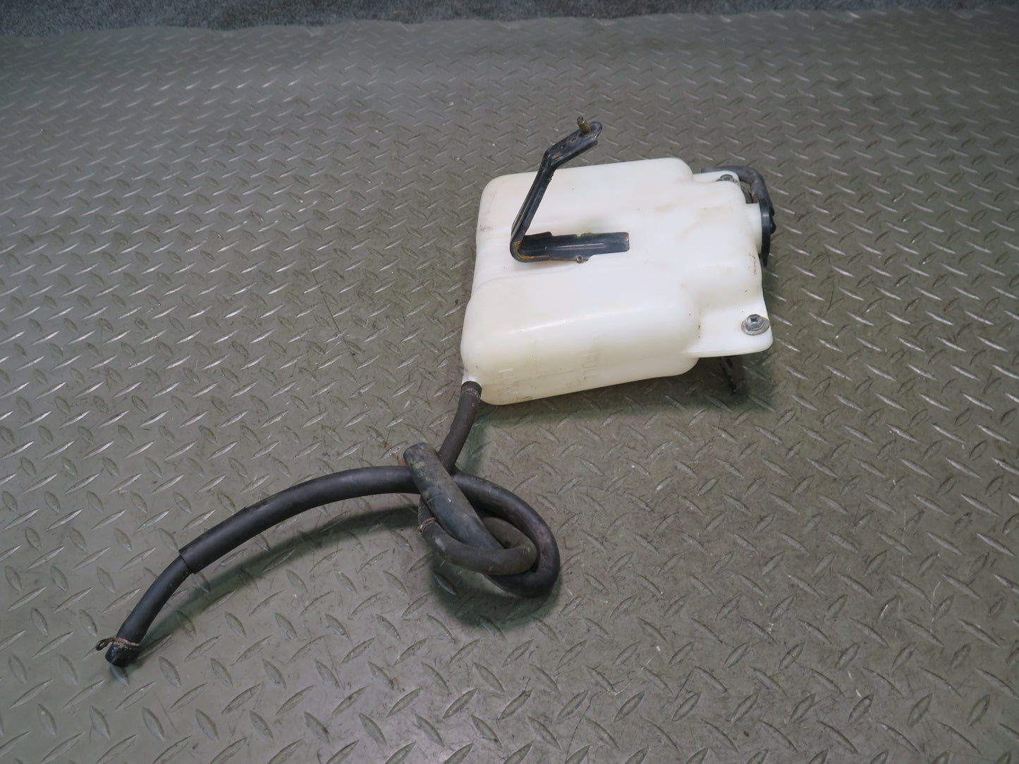 98-00 Lexus UZZ30L SC400 Engine Coolant Expansion Overflow Reservoir OEM