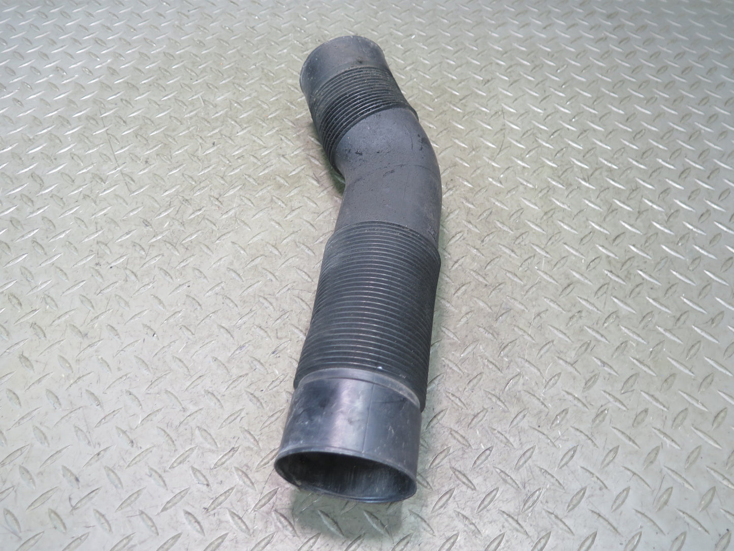 96-98 Mercedes R129 SL500 Set of 2 Air Intake Cleaner Filter Box Hose Line OEM