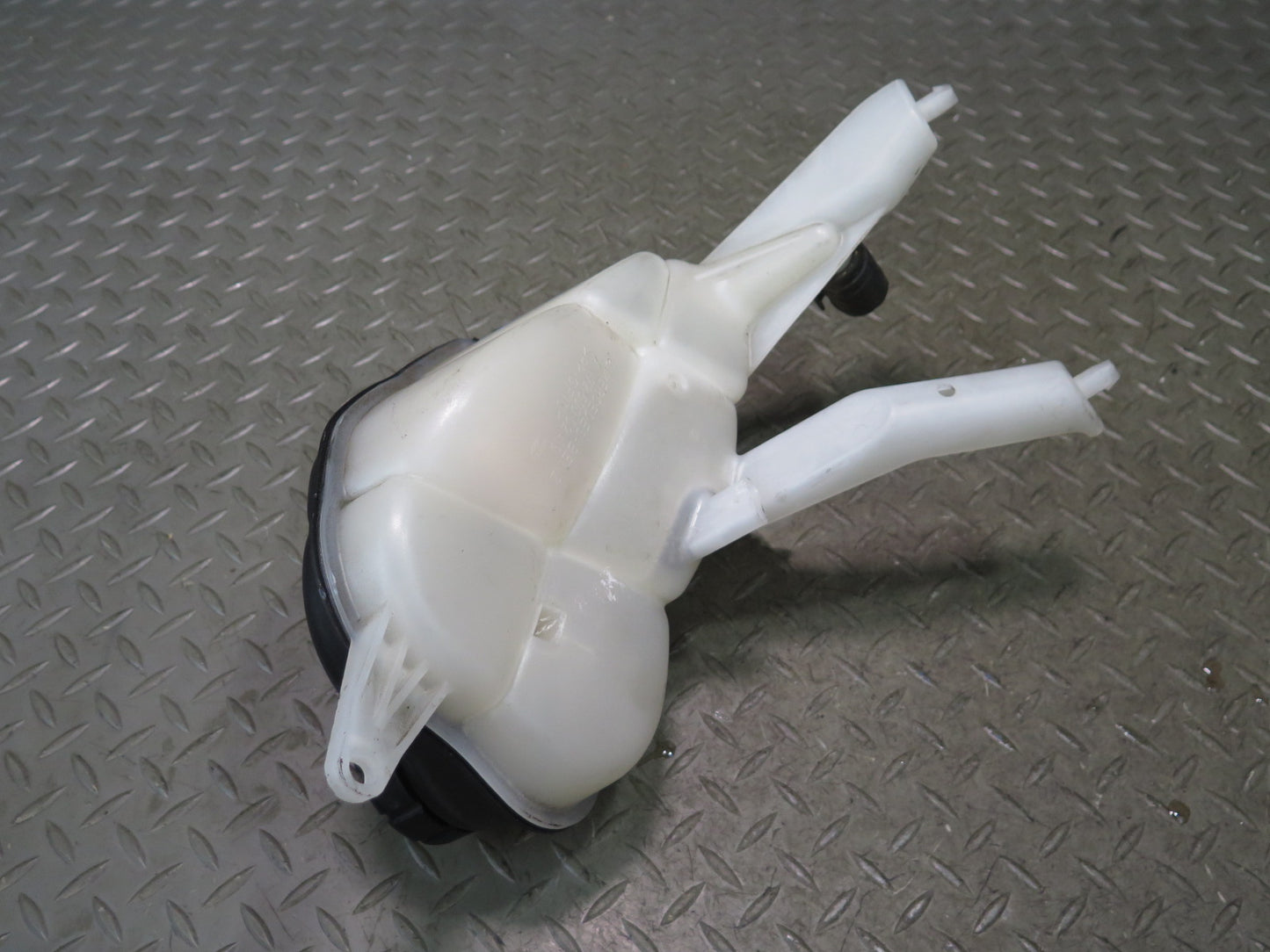 2012-2020 Mercedes R172 SLK SLC Coolant Expansion Overflow Reservoir Tank