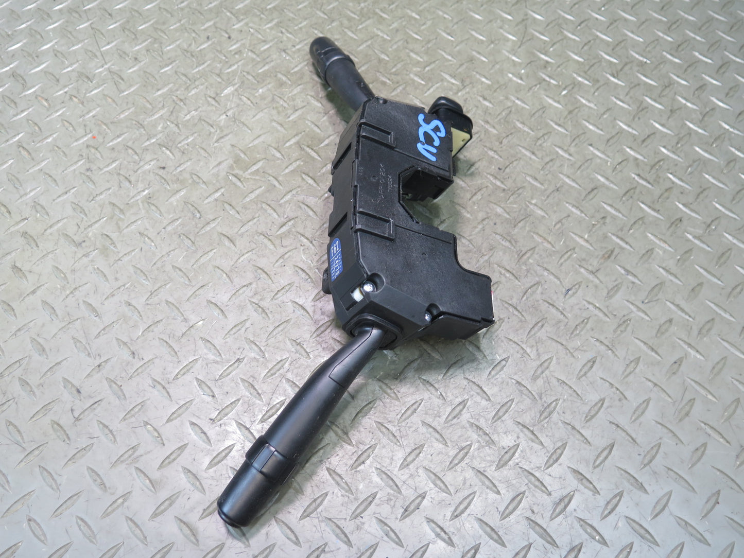 02-10 Lexus UZZ40L SC430 Steering Column Headlight Wiper Multi Switch OEM