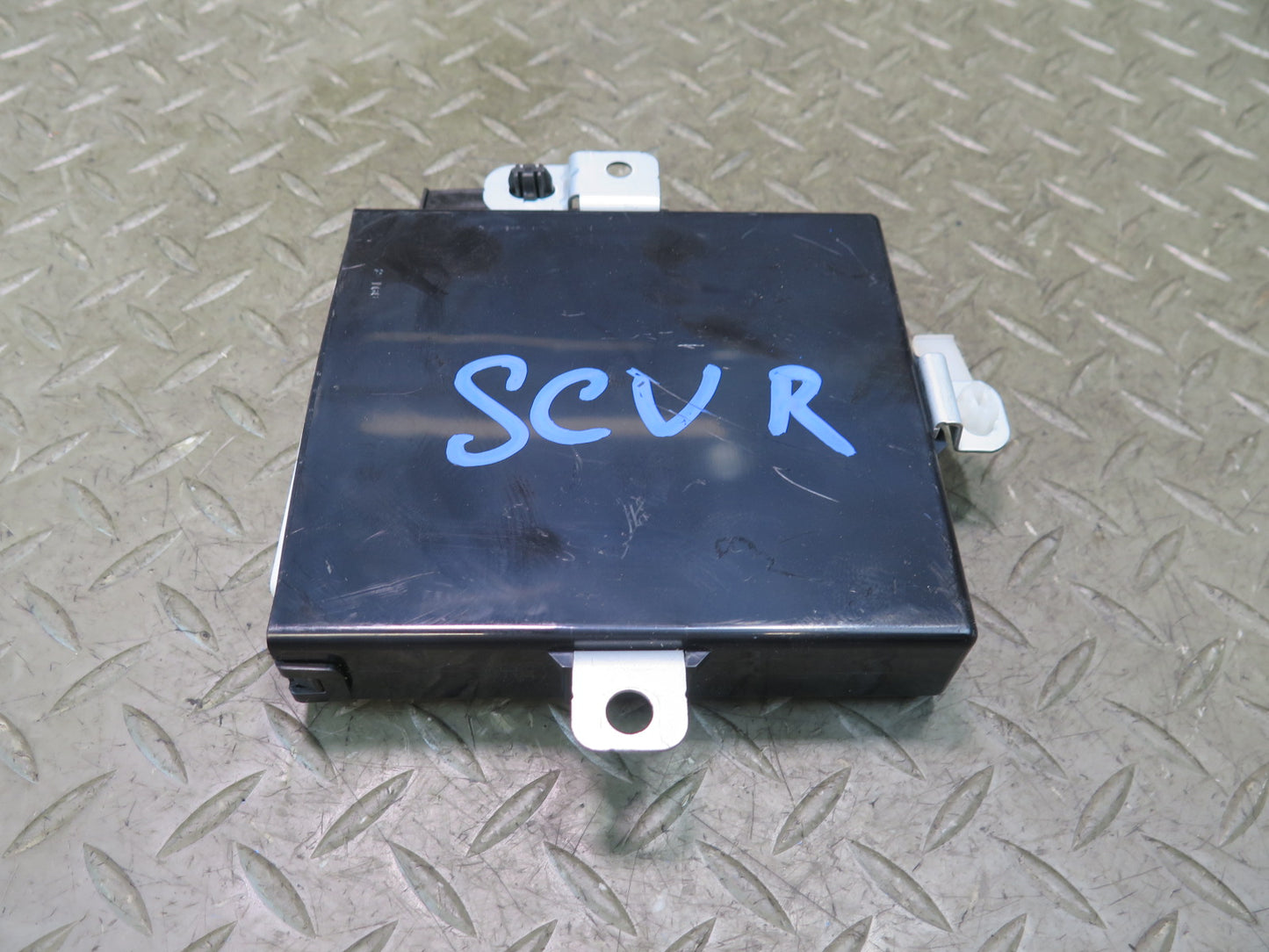 02-10 Lexus UZZ40L SC430 Right Passenger Door Control Module 89222-24010 OEM