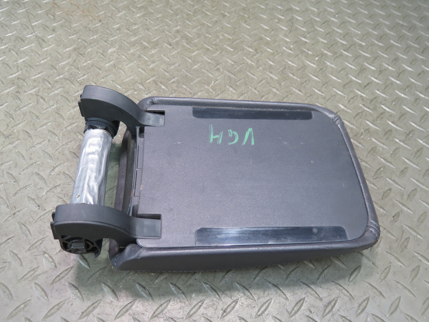 06-09 VW Golf MK5 R32 Center Console Leather Armrest Lid Cover OEM