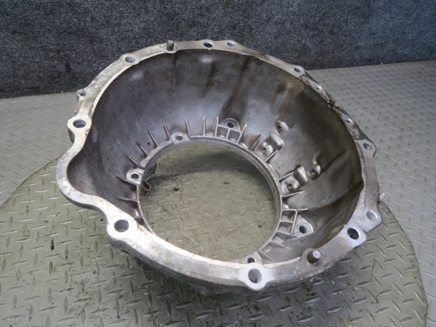 98-00 Lexus UZZ30L SC400 A650E U1 A/T Automatic Transmission Bell Housing OEM