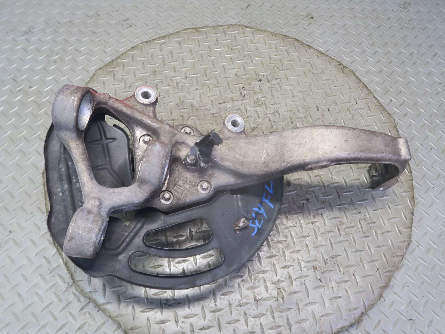 13-20 Mercedes R231 SL550 RWD Front Left Spindle Knuckle Wheel Hub Bearing OEM
