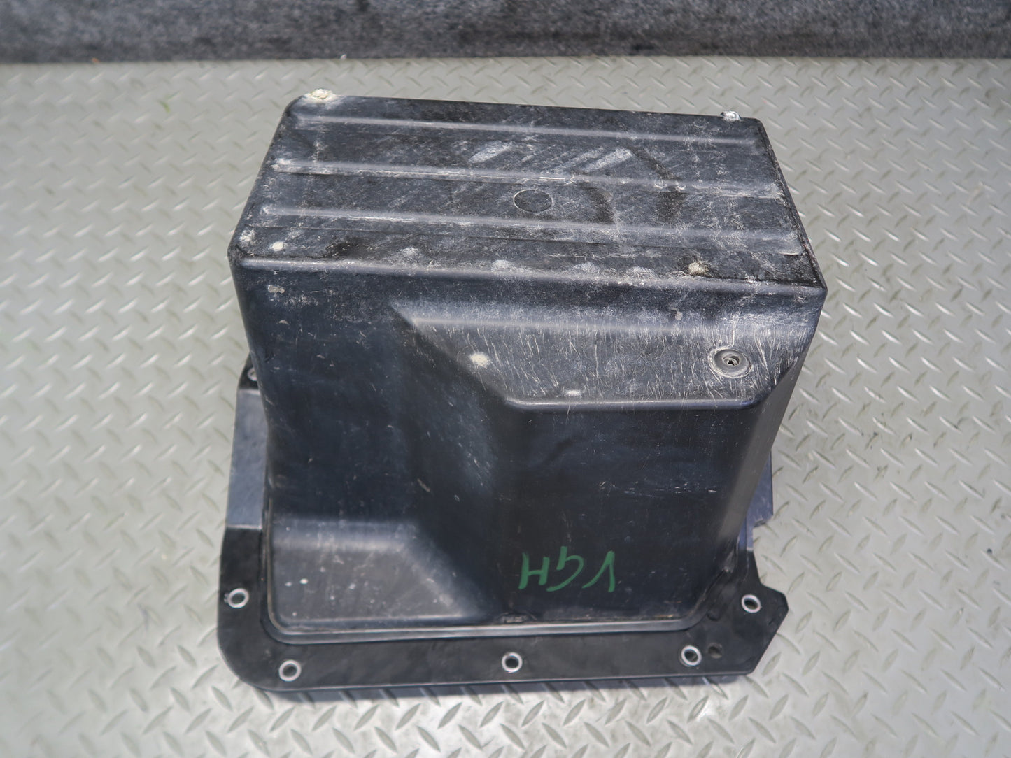 2008 Volkswagen VW Golf R MK5 R32 Battery Tray 1K6801287 OEM