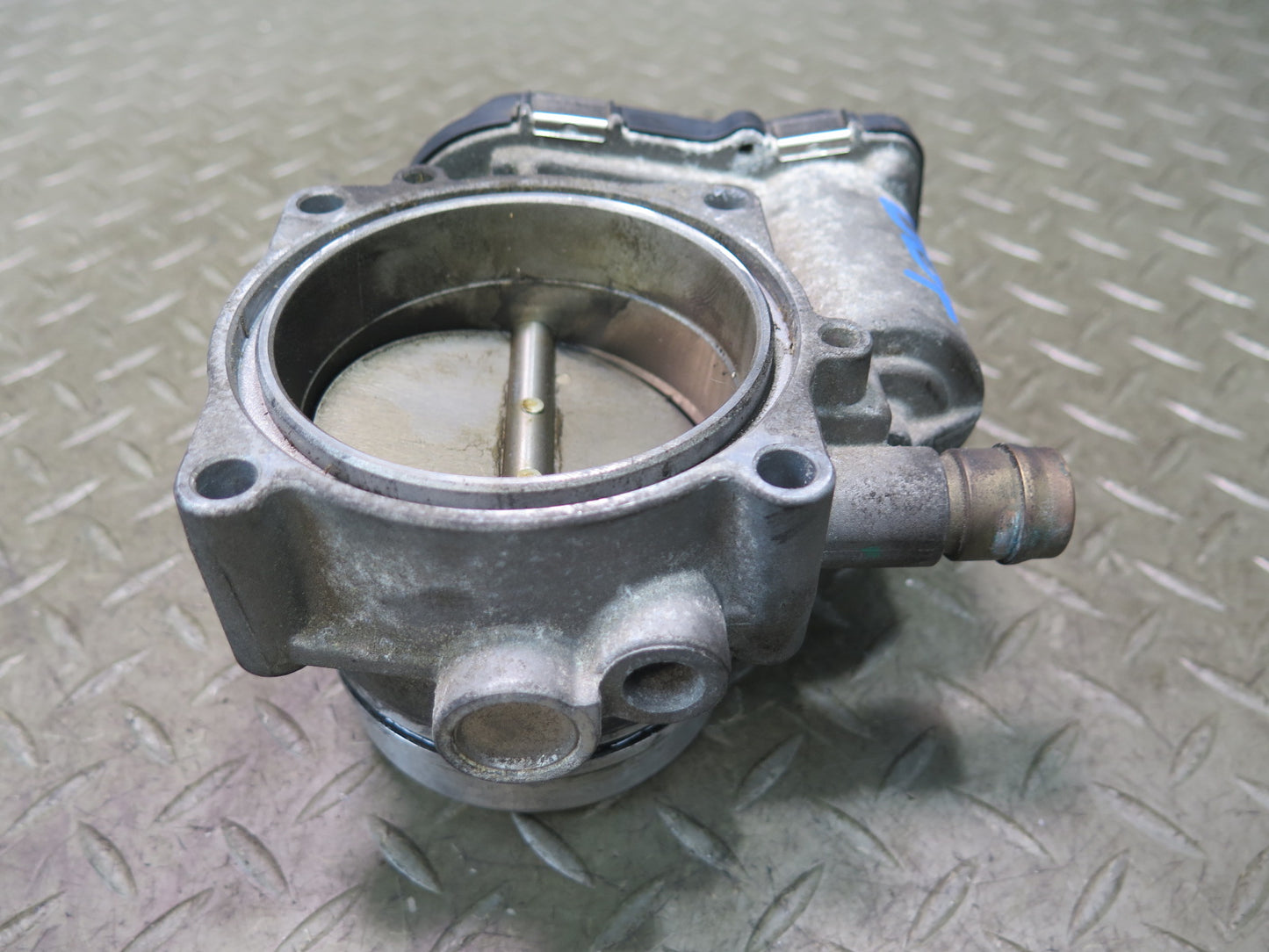 2015-2020 BMW F82 F83 M4 S55 Engine Air Throttle Body Assembly 7597871
