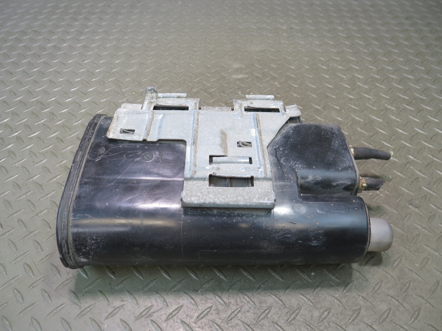 94-99 Mercedes W140 S320 S420 S500 Fuel Evaporator Charcoal Canister OEM