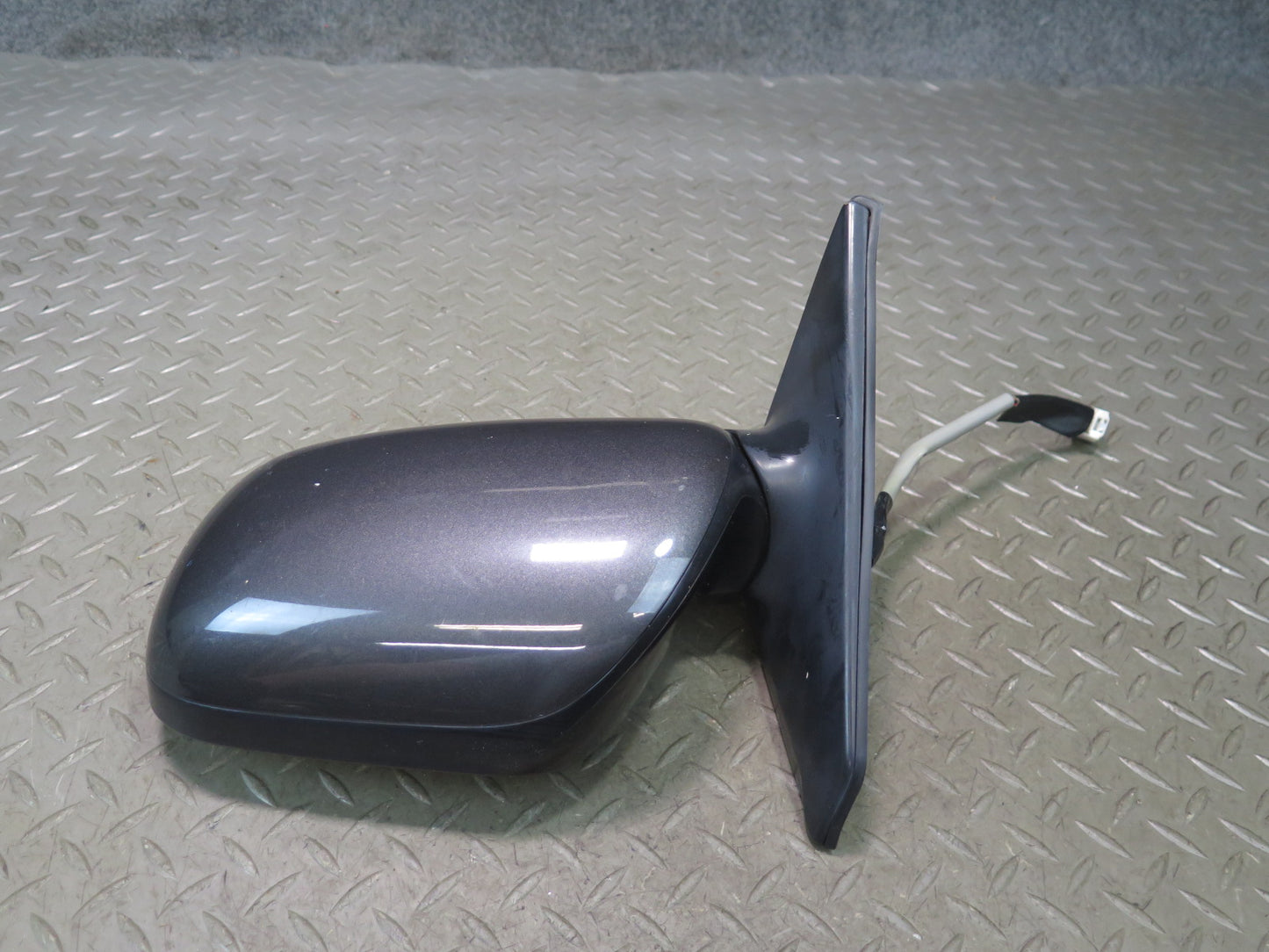 01-05 Lexus JCE10L IS300 Left Exterior Auto Dim Heated Side View Mirror OEM