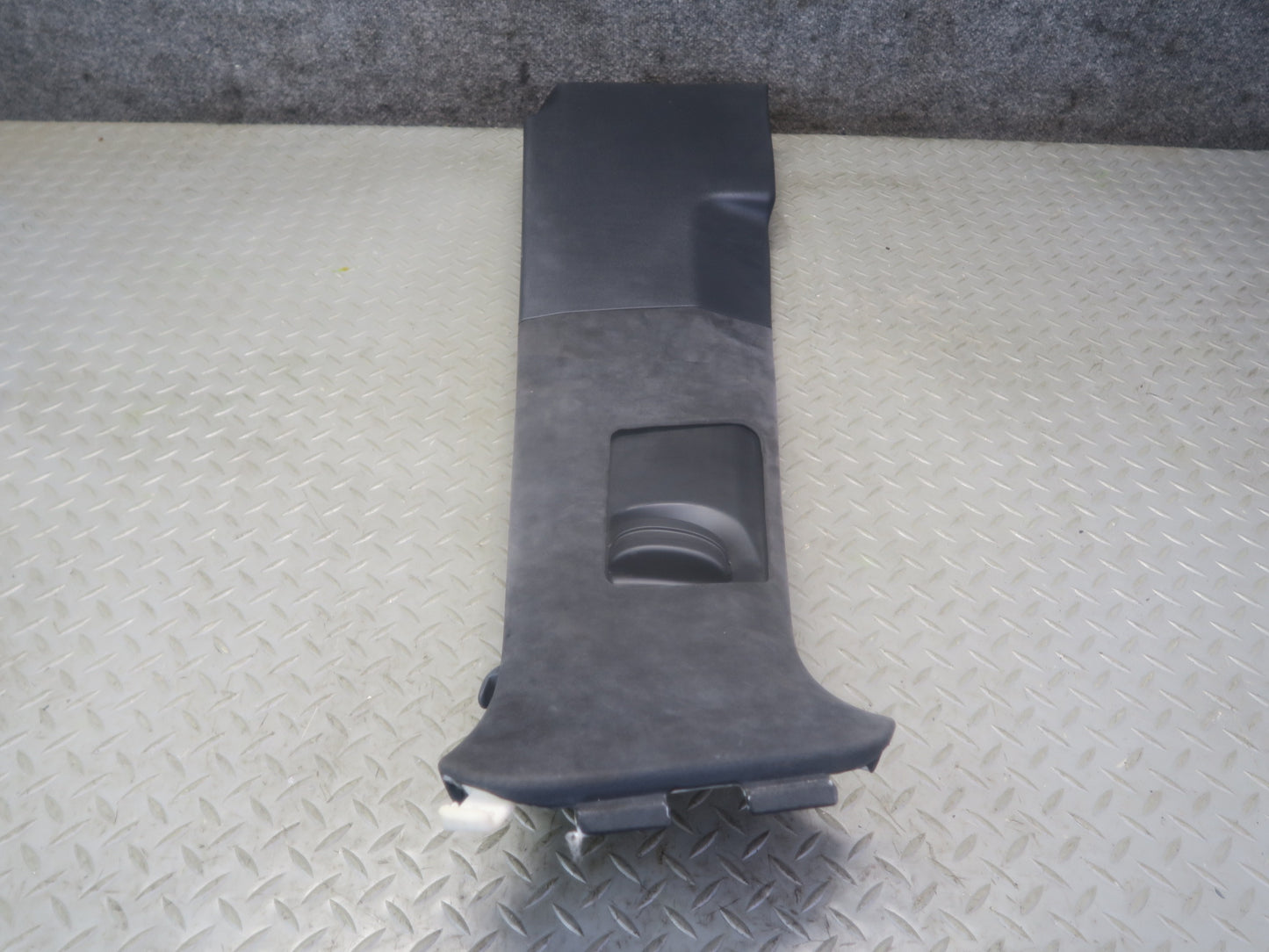 2011-2018 Porsche Cayenne 958 Center Interior B Pillar Trim Cover Panel Set of 2