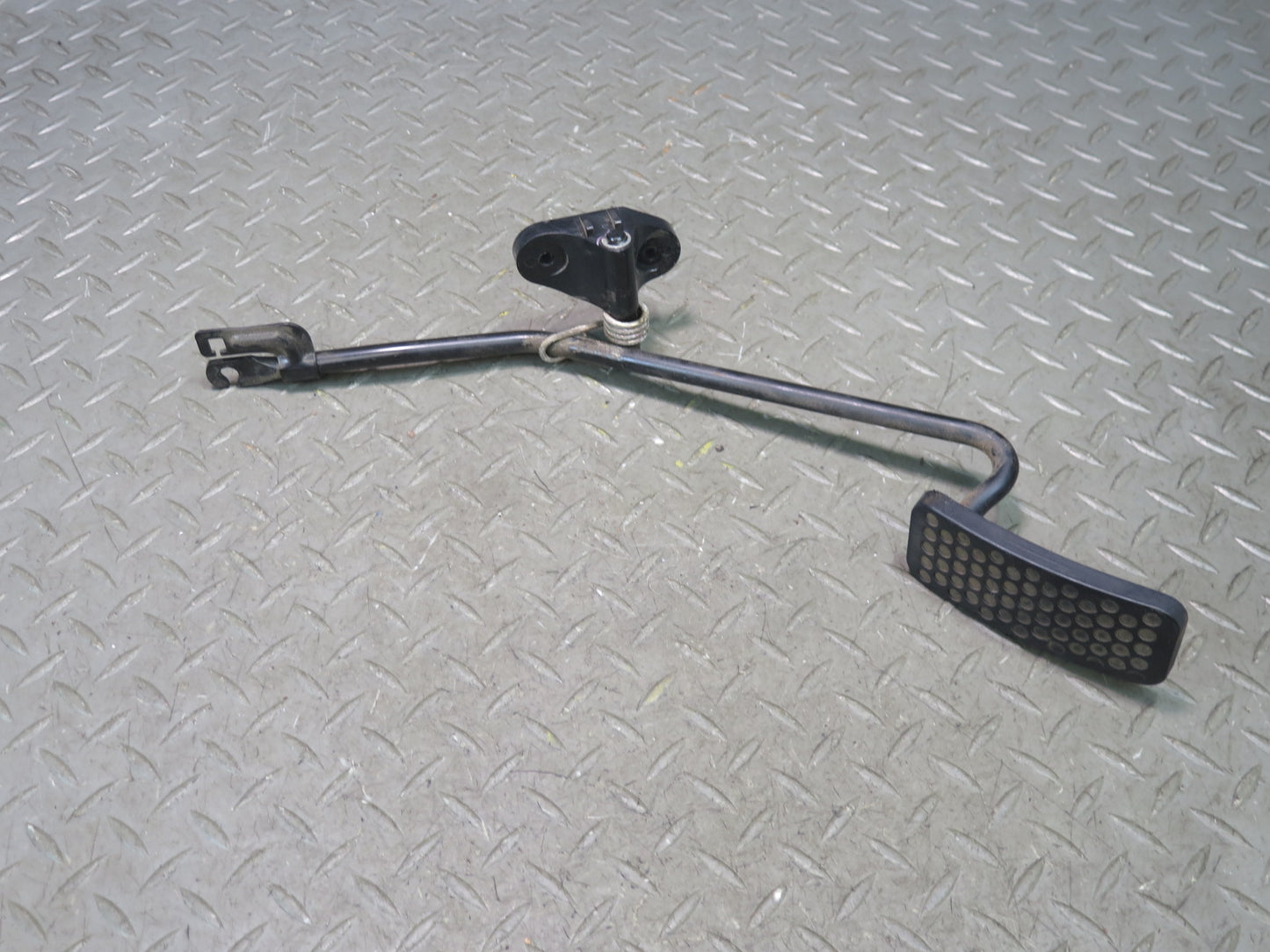 1996-1997 Lexus FZJ80L LX450 Gas Acceleration Pedal