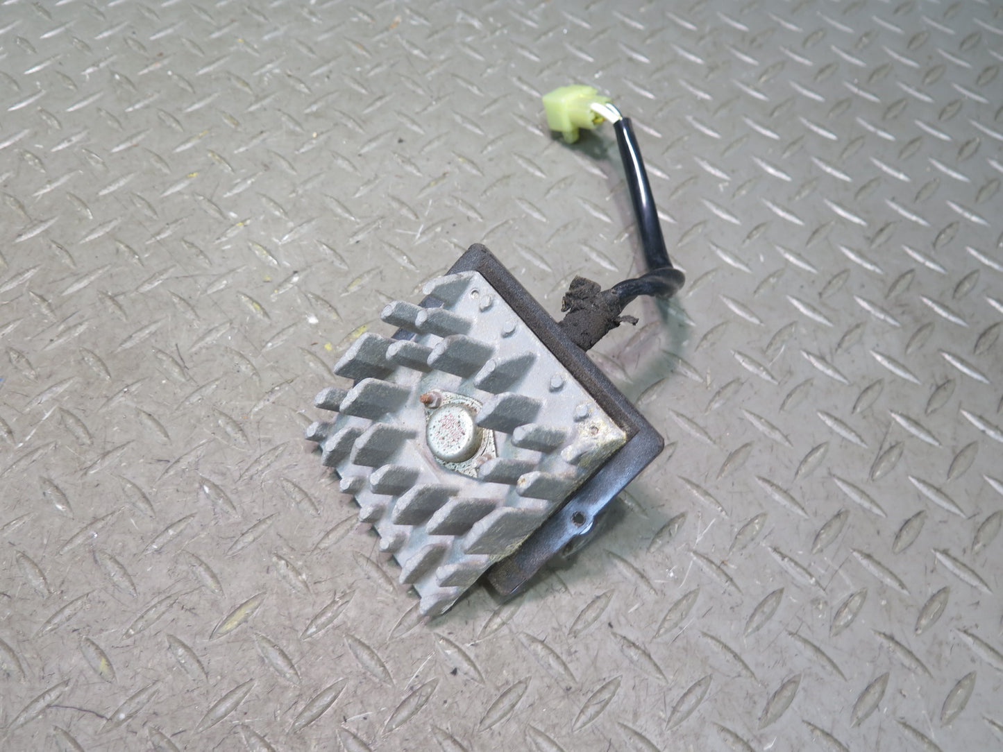 96-97 Lexus FZJ80L LX450 Front A/C Heater Blower Motor w A/C Amplifier Resistor